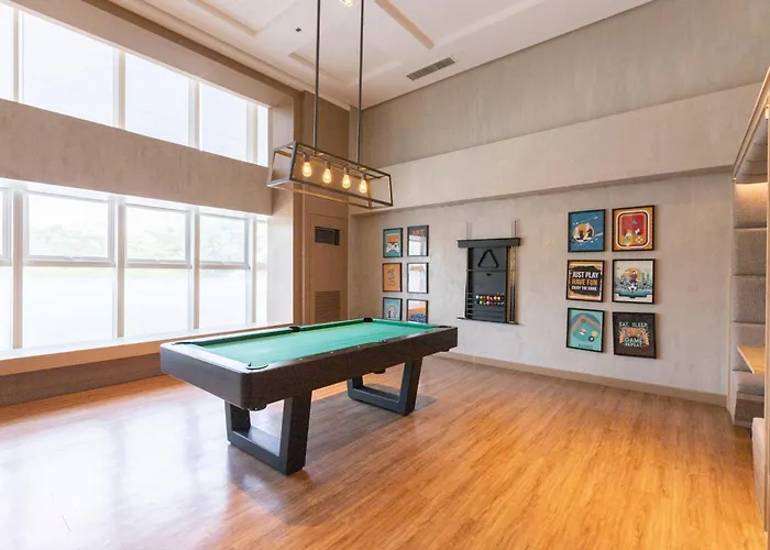 Cozy Modern 1br Minimalist Near Bgc & Airport Manila
