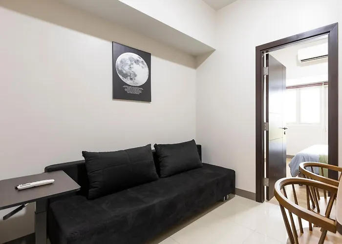 Cozy Modern 1br Minimalist Near Bgc & Airport *