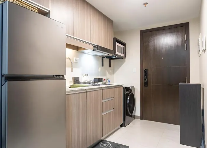 Cozy Modern 1br Minimalist Near Bgc & Airport Apartamento